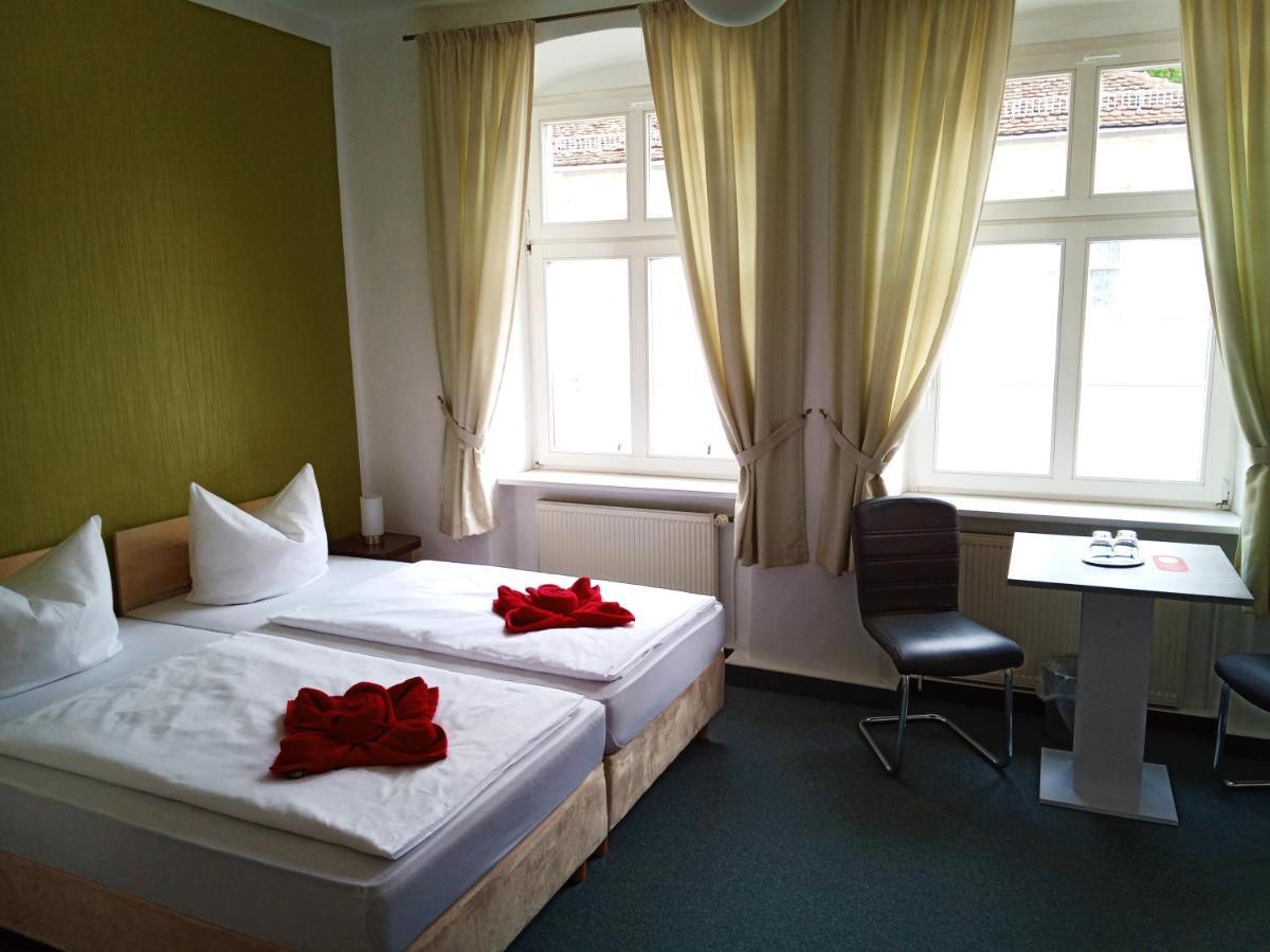 Altstadtpension Brandenburg Brandenburg  ภายนอก รูปภาพ